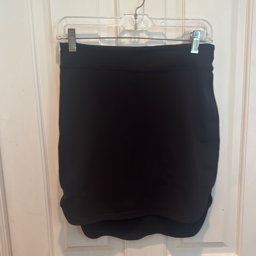 Lululemon 🔥sale🔥Classic Black Women's Skirt made in USA